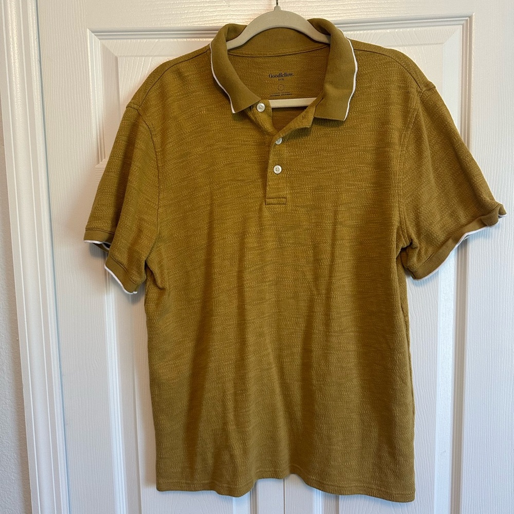 Casual Corner Men's Tan Polo Shirt